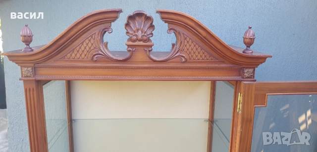 Винтидж витрина , снимка 9 - Секции и витрини - 52147728