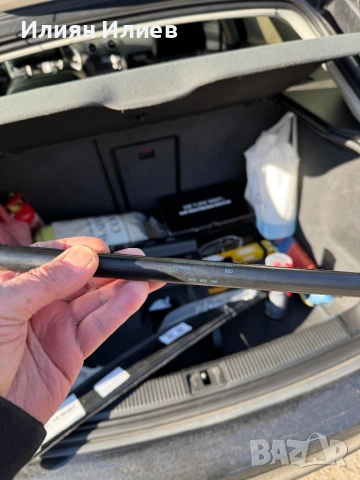 AUDI A3 (8P1) Амортисьори багажник и преден капак, снимка 6 - Аксесоари и консумативи - 53090121