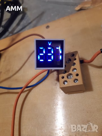 Волтметър за променливо напрежение AC 60 -500V.