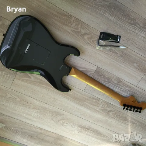 Squier Contemporary Stratocaster Special ел.китара, снимка 6 - Китари - 49051613