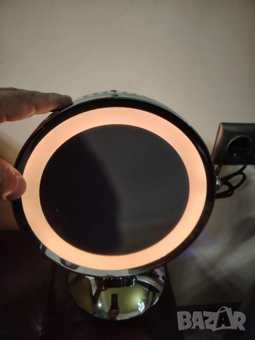 Козметично огледало увеличаващо със сензорно осветление, снимка 7 - Огледала - 52920986