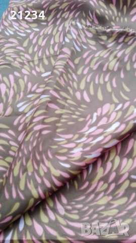 Плат, снимка 2 - Платове и дамаски - 27602614