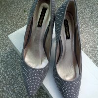 Дамски елегантни обувки Victoria Delеf, нови, с кутия, сиви, снимка 1 - Дамски обувки на ток - 28239342