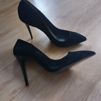 Дамски обувки, снимка 1 - Дамски обувки на ток - 44867151