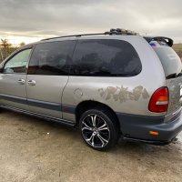 Само на части Chrysler Grand Voyager 3,8 4х4, снимка 6 - Автомобили и джипове - 27438932