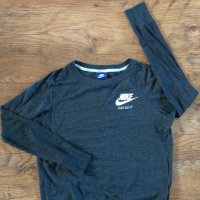 Nike Sportswear Gym - страхотна дамска блуза КАТО НОВА, снимка 5 - Блузи с дълъг ръкав и пуловери - 35560251