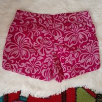 Дамски шорти, снимка 2 - Къси панталони и бермуди - 37742214