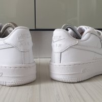 Nike Air Force 1 Tripple White UK 4 Womens Size 36.5/23.5см НОВО! ОРИГИНАЛ! Дамски Кецове!, снимка 4 - Кецове - 43639694