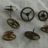Колела, Запасни Части за Старинен Механичен Часовник, снимка 4 - Антикварни и старинни предмети - 37216932
