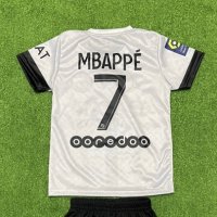 Детски Екип МБАПЕ БЯЛ комплект ПАРИЖ ПСЖ MBAPPE 7 New 2023, снимка 1 - Футбол - 37968906