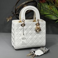 Дамска луксозна чанта Christian Dior код 127, снимка 1 - Чанти - 40146978
