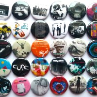 Значки на The Cure, Joy Division, The Smiths, New Order, снимка 1 - Колекции - 43018167