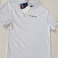 Tommy Hilfiger Silver Grey Multicolor  Mens Size S НОВО! ОРИГИНАЛ! Мъжка Тениска!, снимка 11 - Тениски - 35647815