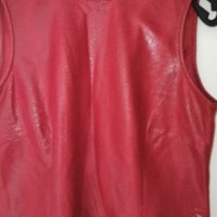 еко кожа червена рокля М размер  марка Vero Moda, снимка 2 - Рокли - 34673575