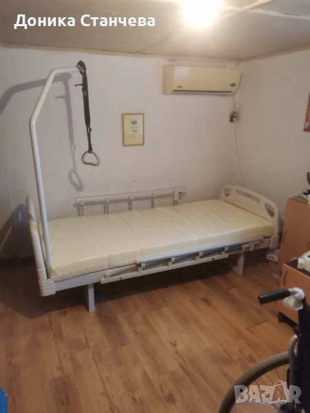 Болнично легло с механизъм за повдигане, снимка 1