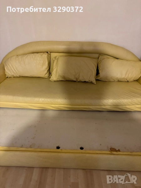 Кожен диван разтегателен, снимка 1