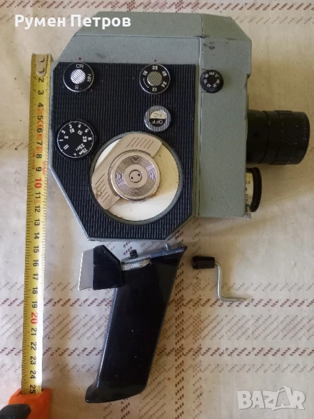 Кинокамера Quarz, СССР., снимка 1