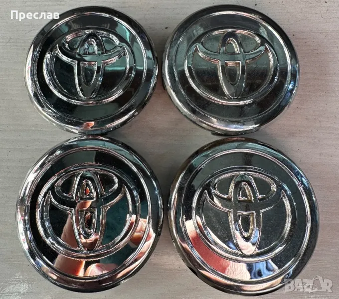 4 броя оригинални капачки за джанти за Toyota, снимка 1