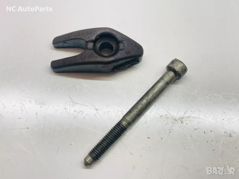 Клампа за инжектор дюза за Пежо Боксер Ситроен Релеи 2.0 дизел DW10F ЕВ-6 2018, снимка 1