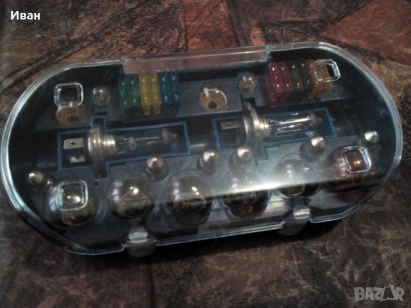 H7 Авариен комплект крушки и предпазители в кутия за кола автомобил джип ван бус, снимка 1