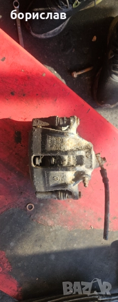 Преден ляв спирачен апарат за Фолксваген поло 6н , снимка 1