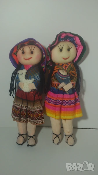 Две кукли, държащи агънце и бебе, снимка 1