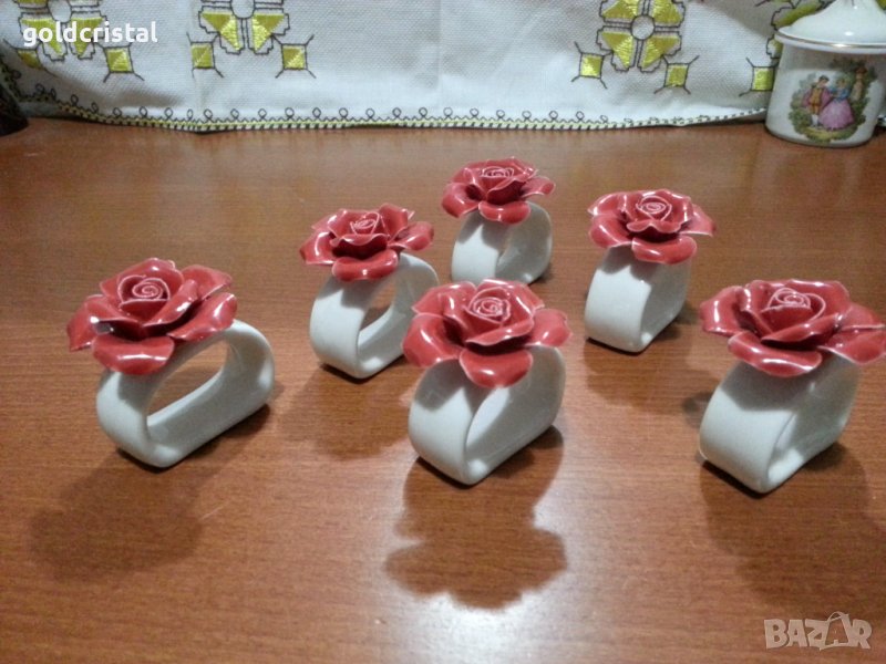 Порцеланови пръстени за салфетки , снимка 1