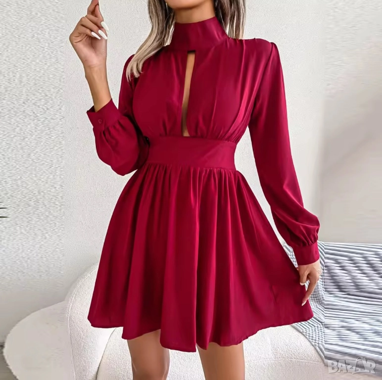 Елегантна рокля с красиво деколте в бордо, снимка 1