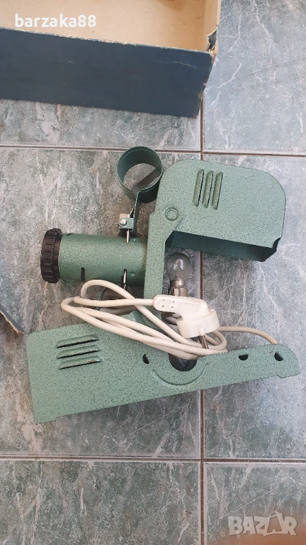 Прожекционен Апарат Пионер 1 с кутия, снимка 1
