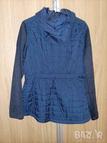 Яке с качулка Reebok пролет-есен , снимка 3 - Якета - 43986926