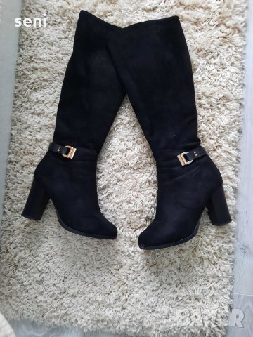 Велурени ботуши