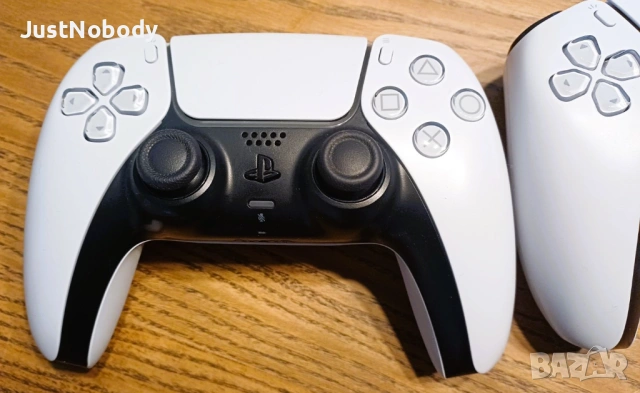 PlayStation 5 Digital Edition + 2 джойстика + зарядна станция, снимка 9 - PlayStation конзоли - 53483102