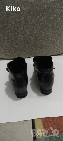 Дамски кожени боти като нови, снимка 7 - Дамски боти - 52584787