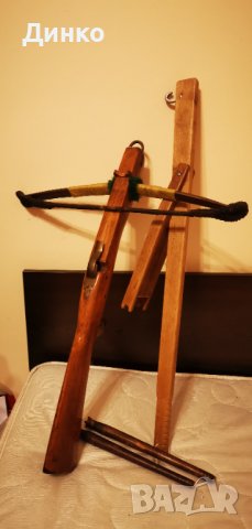 Немски ловен арбалет с механизъм за зареждане и две стрели 19век., снимка 3 - Антикварни и старинни предмети - 44078440