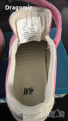 Детски обувки - номер 30 - NIKE, H&M, NEXT - малко употребявани, снимка 4 - Детски обувки - 53599031