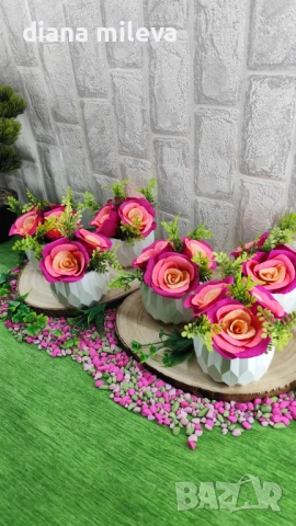 Гипсокерамични кашпи с рози от креп хартия!!, снимка 9 - Декорация за дома - 51630322