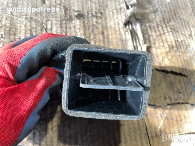 Въздушен Отвор Лява Страна 7L5819703A Porsche Cayenne S 4.5 2005г 9PA, снимка 4 - Части - 52268450