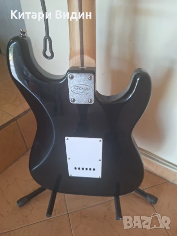 Продавам електрическа китара Stagg LH SSH за лява ръка, снимка 4 - Китари - 50938461