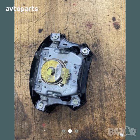 Toyota avensis verso 2005година Бег Волан, снимка 2 - Части - 40469703