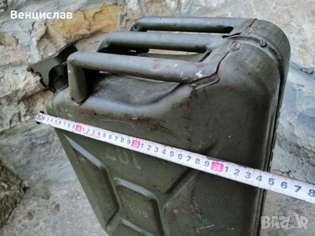 Стара Соц Метална Туба За Гориво / 20 Литра / 1986 г. , снимка 11 - Антикварни и старинни предмети - 38429184