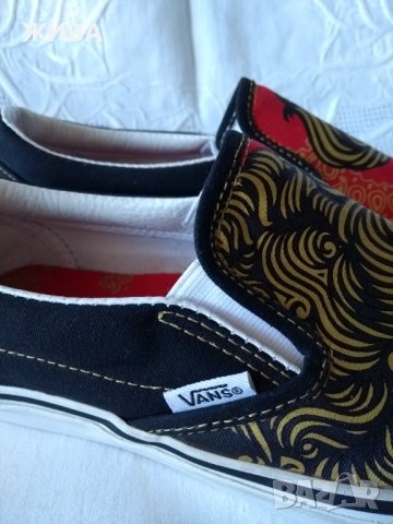 VANS дизайнерски в черно и червено, снимка 2 - Кецове - 37160438