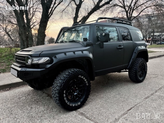 TOYOTA FJ, снимка 2 - Автомобили и джипове - 52316442