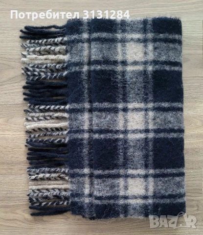 Мъжки шал оригинал Hugo Boss Италия