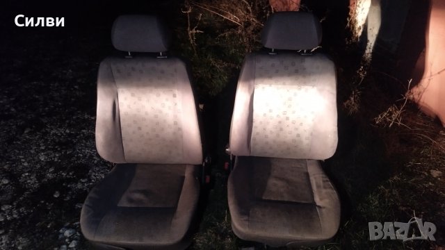 Сгъваема предна дясна пасажерска седалка за двуврат Сеат Ибиза 3 99-02г. от Seat Ibiza III , снимка 1 - Части - 39088954