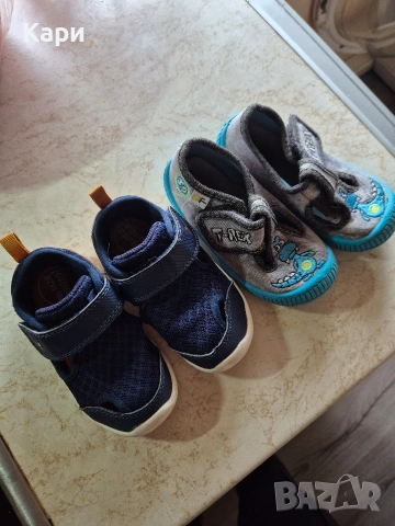 Обувки Декатлон 22,23номер за момче