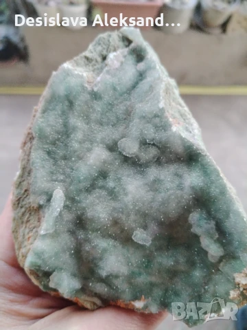 Зелен микрокристален кварц от Мадан 