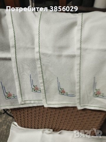 кърпи с бродерия, снимка 2 - Антикварни и старинни предмети - 43716593