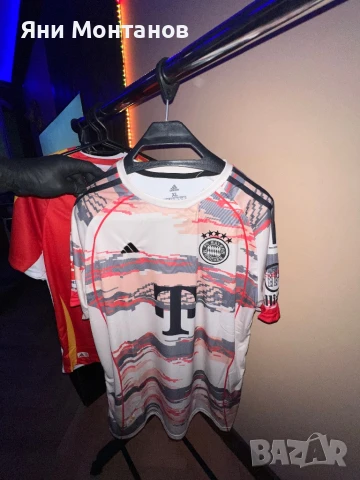 Тениска на Байерн 