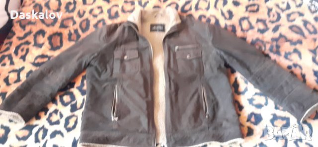 Продавам мъжко яке естествена кожа