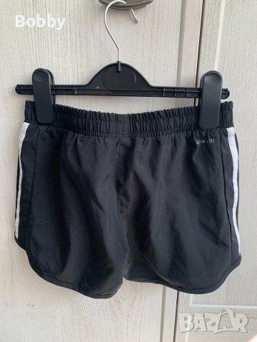 Спортни шорти Adidas 9-10 години, снимка 2 - Детски къси панталони - 37966547